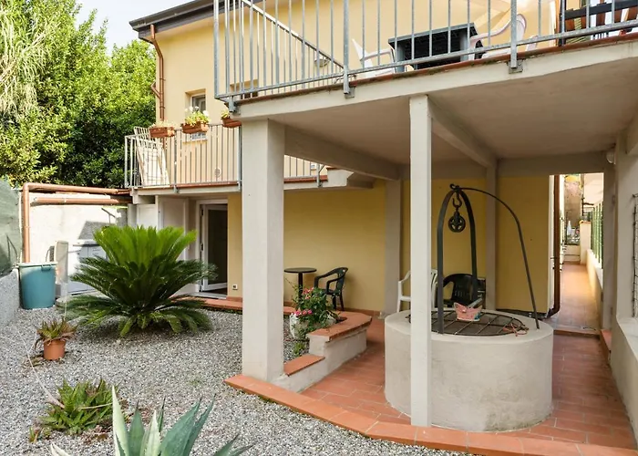 Apartment Guesthost - Migliarina Bedrooms La Spezia